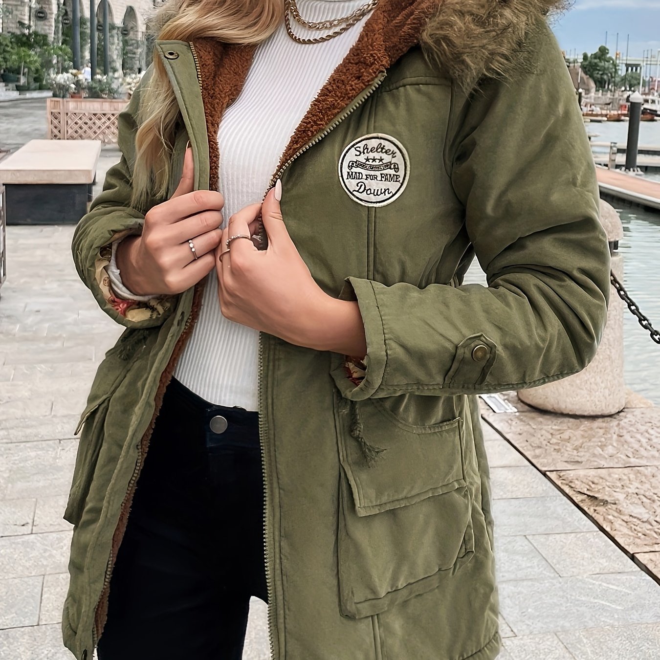 Vania™ | Veste Hiver à Capuche Fourrure