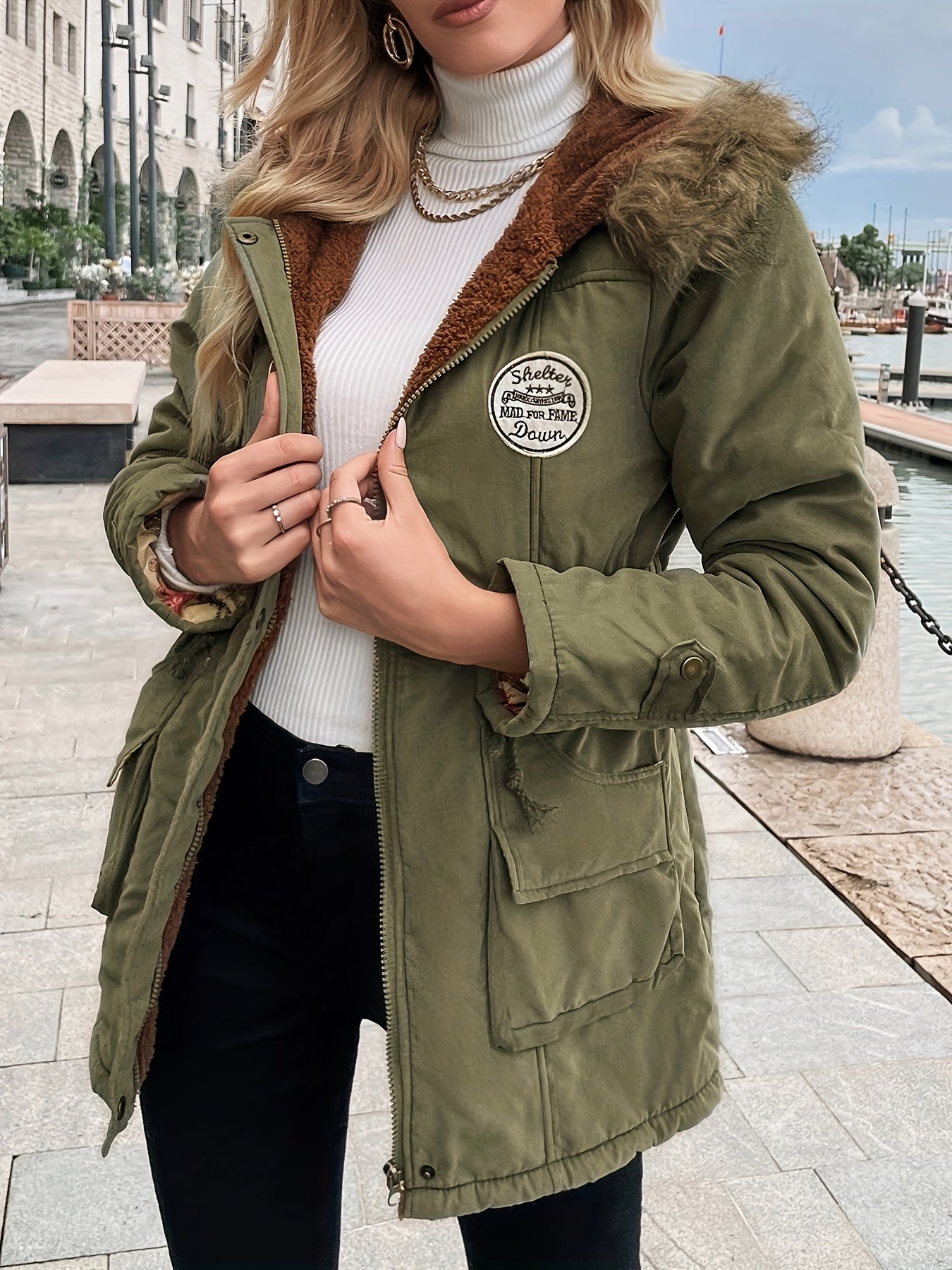 Vania™ | Veste Hiver à Capuche Fourrure