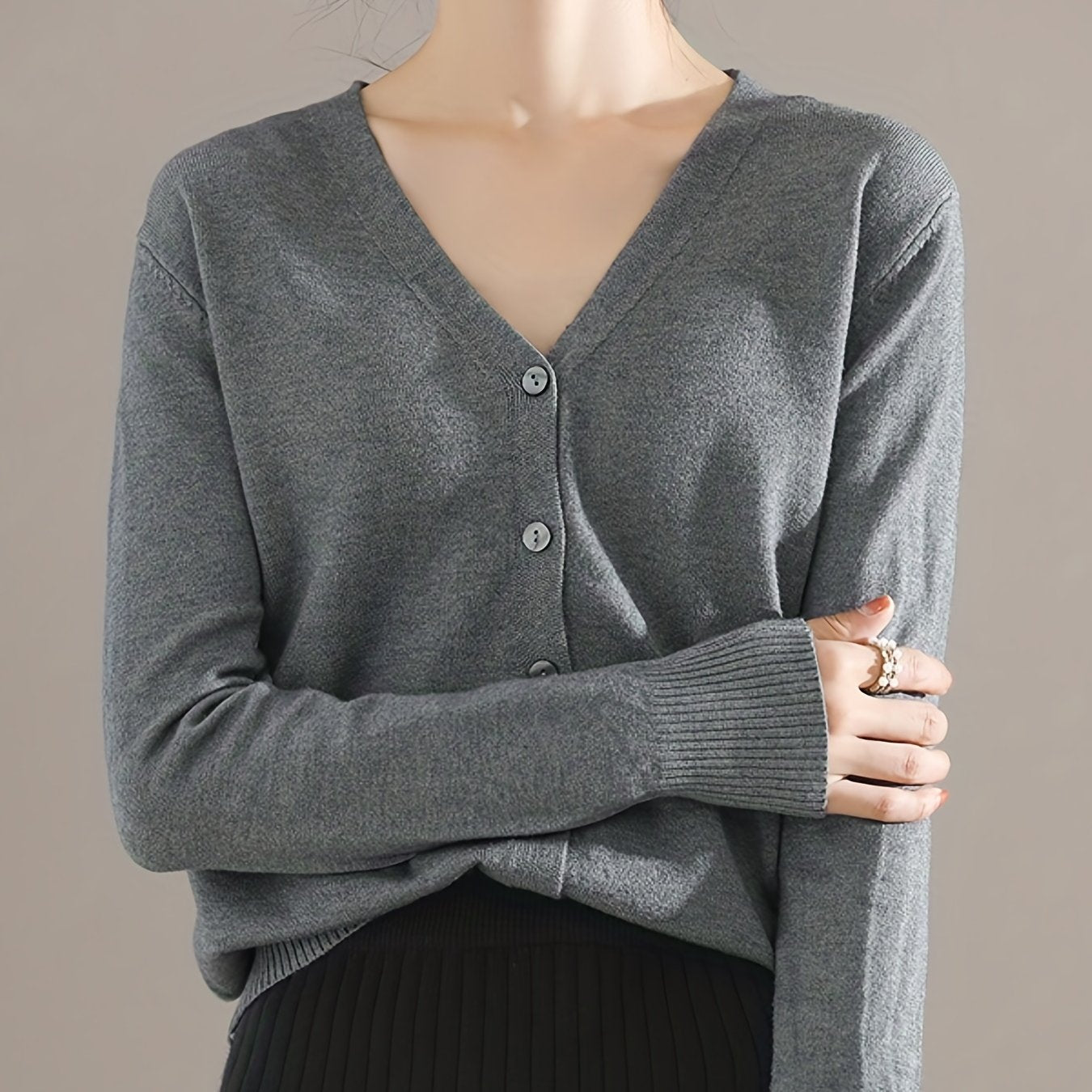 Solène™ | Cardigan Élégant à Col en V