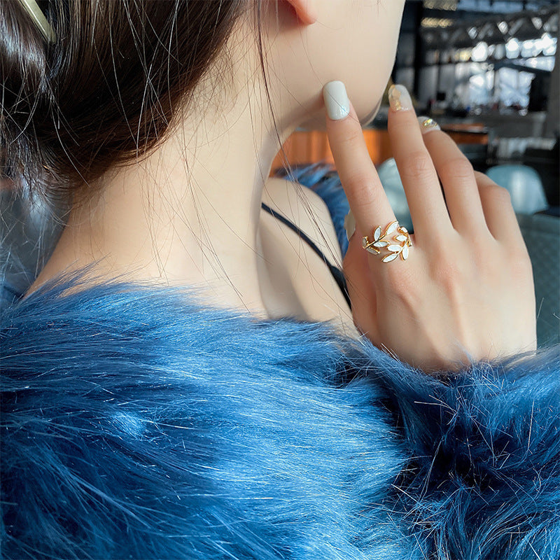 Léa™ | Bague Ajustable Élégante en Or