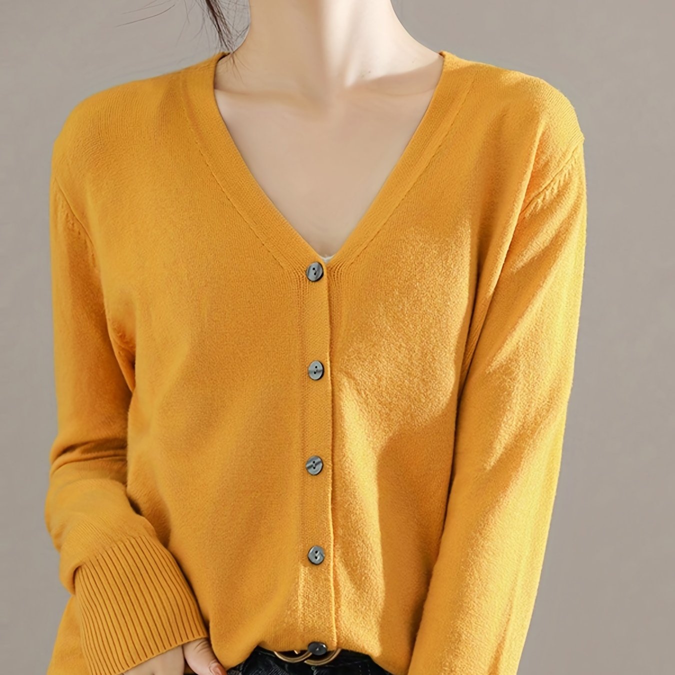 Solène™ | Cardigan Élégant à Col en V